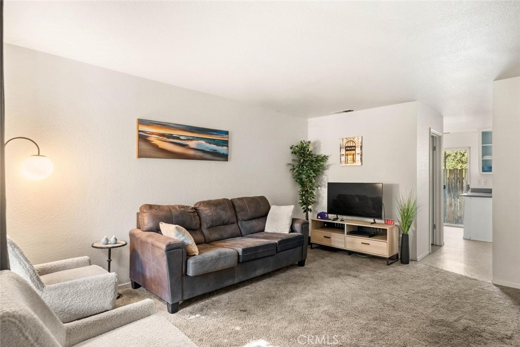 1125 Sheridan Avenue 66 Property Photo 7