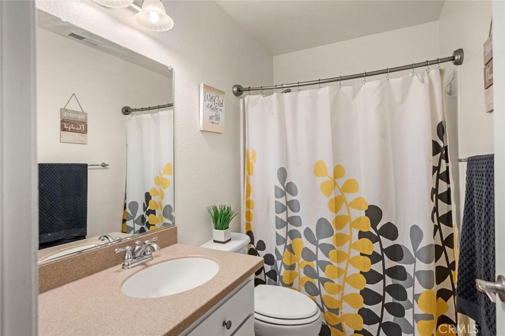 1125 Sheridan Avenue 66 Property Photo 15