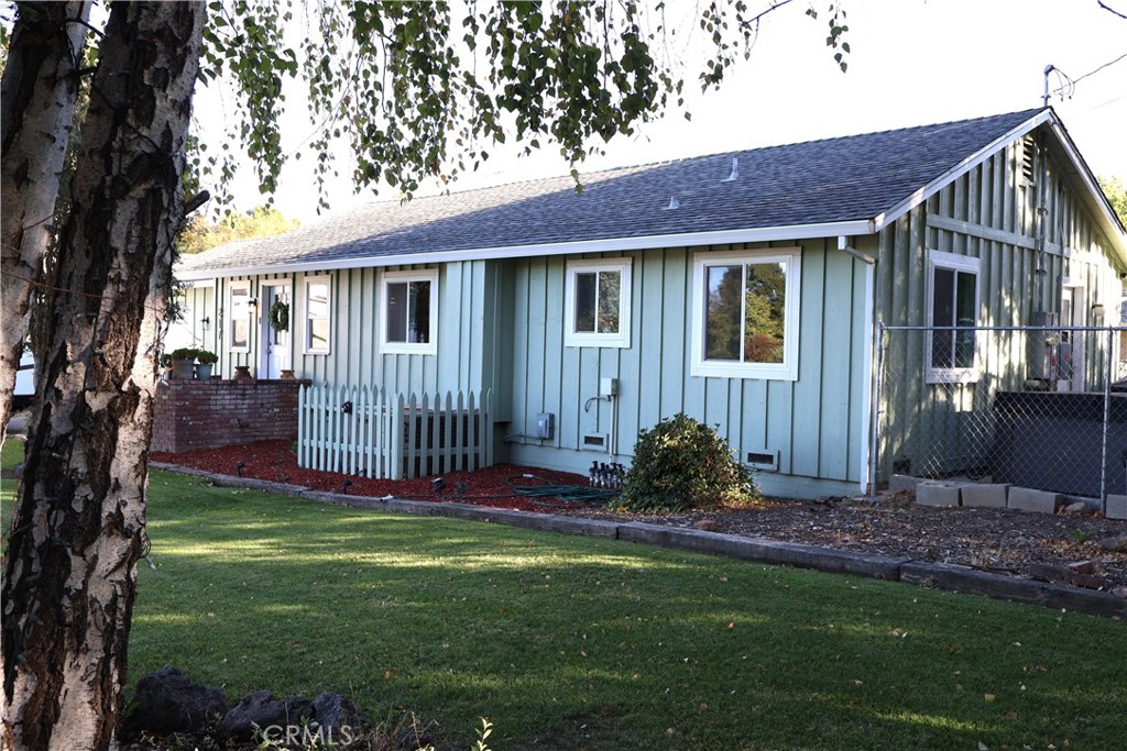 217 Carona Ave. Property Photo 2