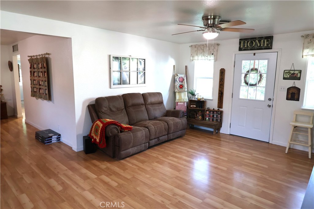 217 Carona Ave. Property Photo 5