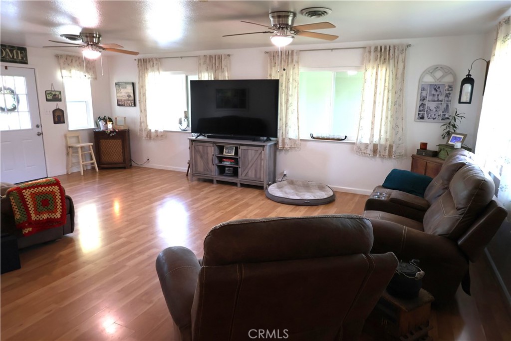 217 Carona Ave. Property Photo 6