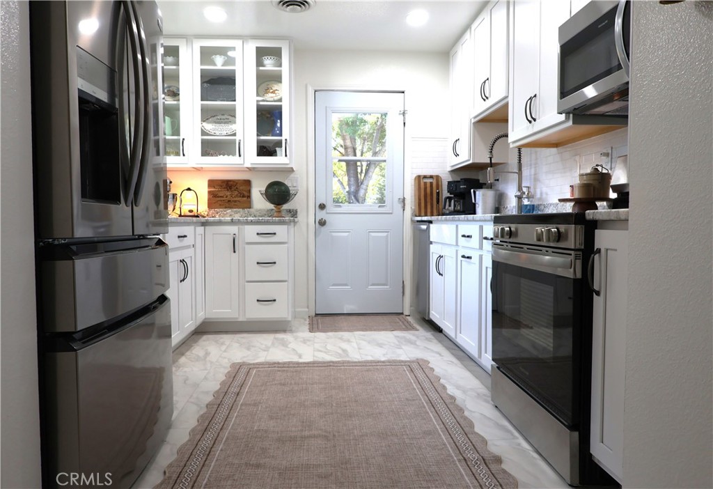 217 Carona Ave. Property Photo 20