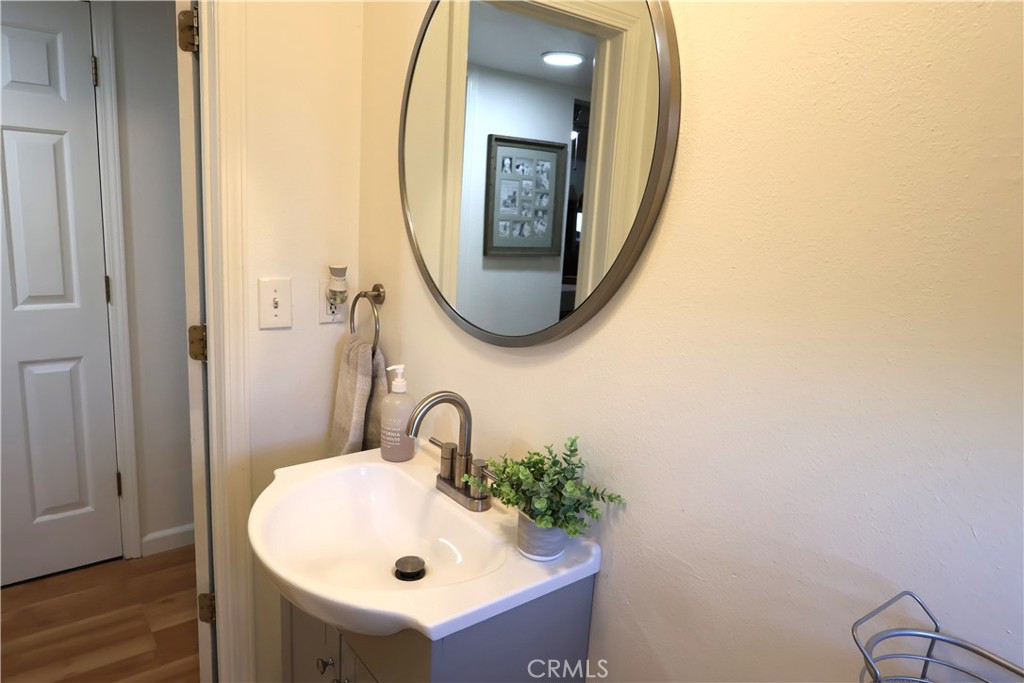 217 Carona Ave. Property Photo 28