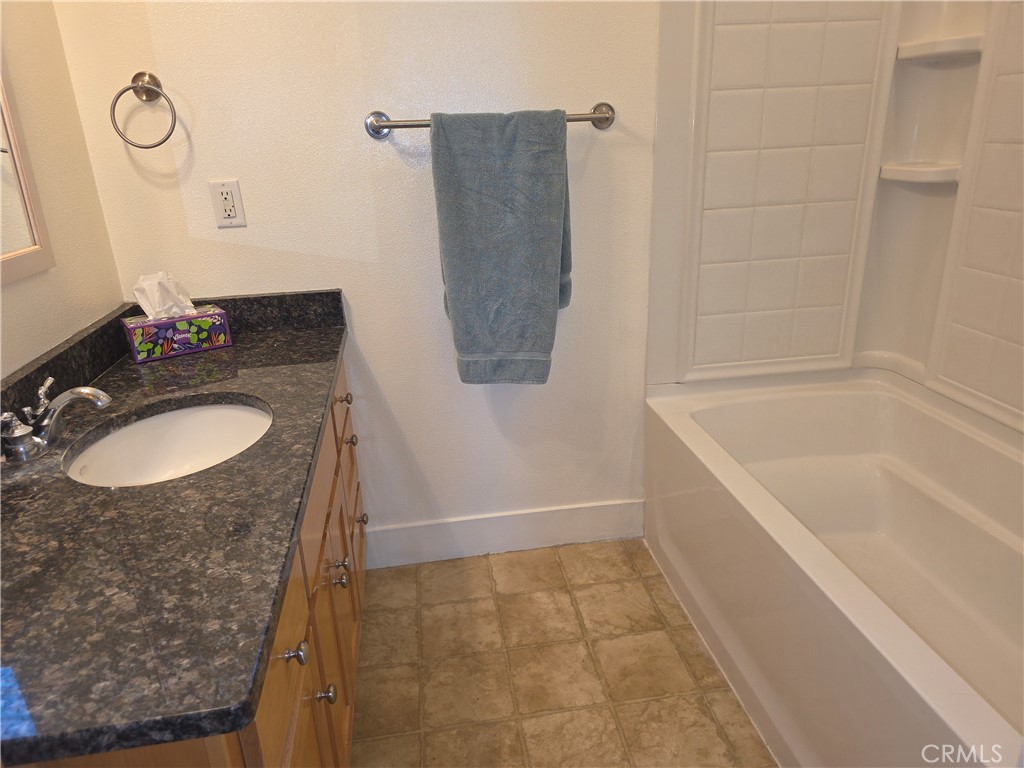 2184 Nord Property Photo 9
