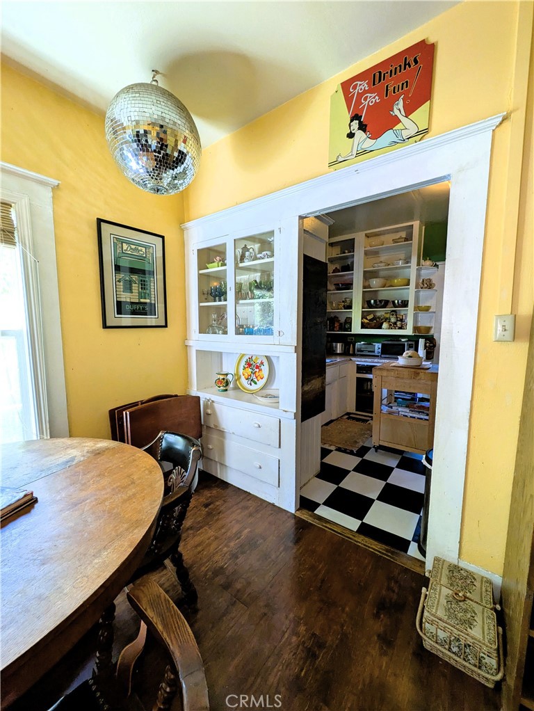 1732 Elm Street Property Photo 10