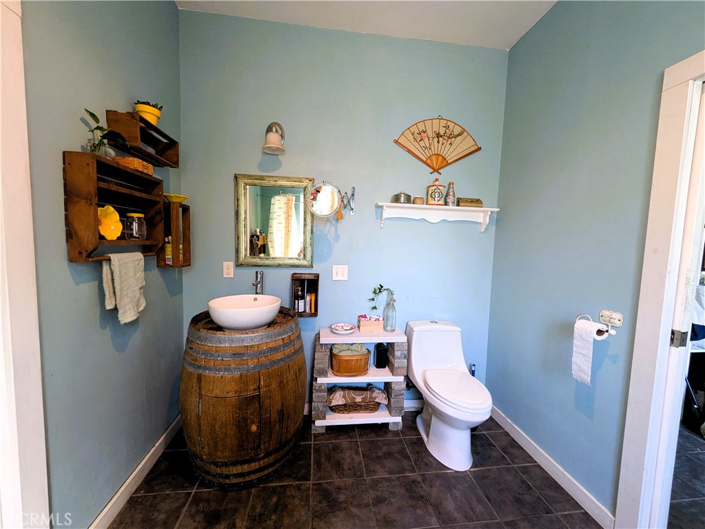 1732 Elm Street Property Photo 27