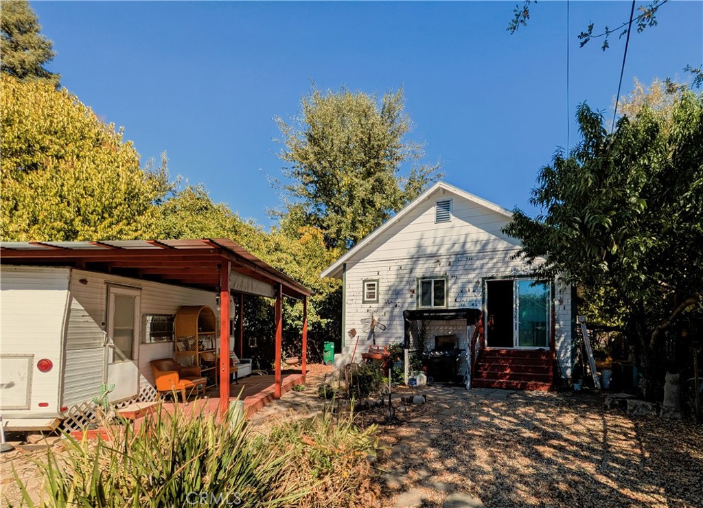 1732 Elm Street Property Photo 36