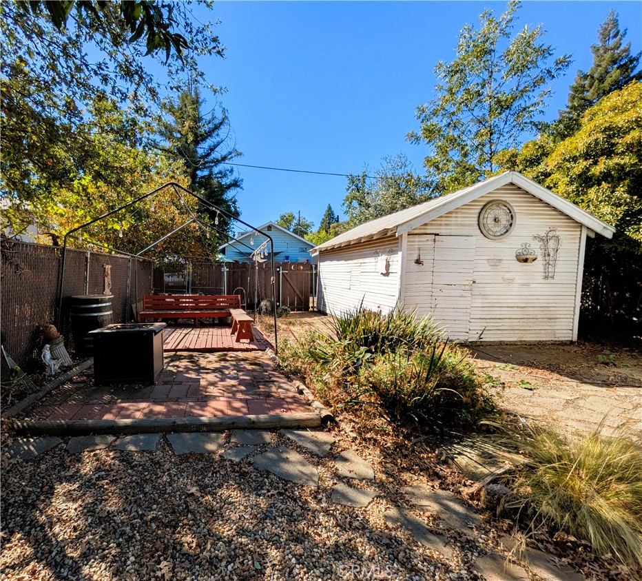 1732 Elm Street Property Photo 37