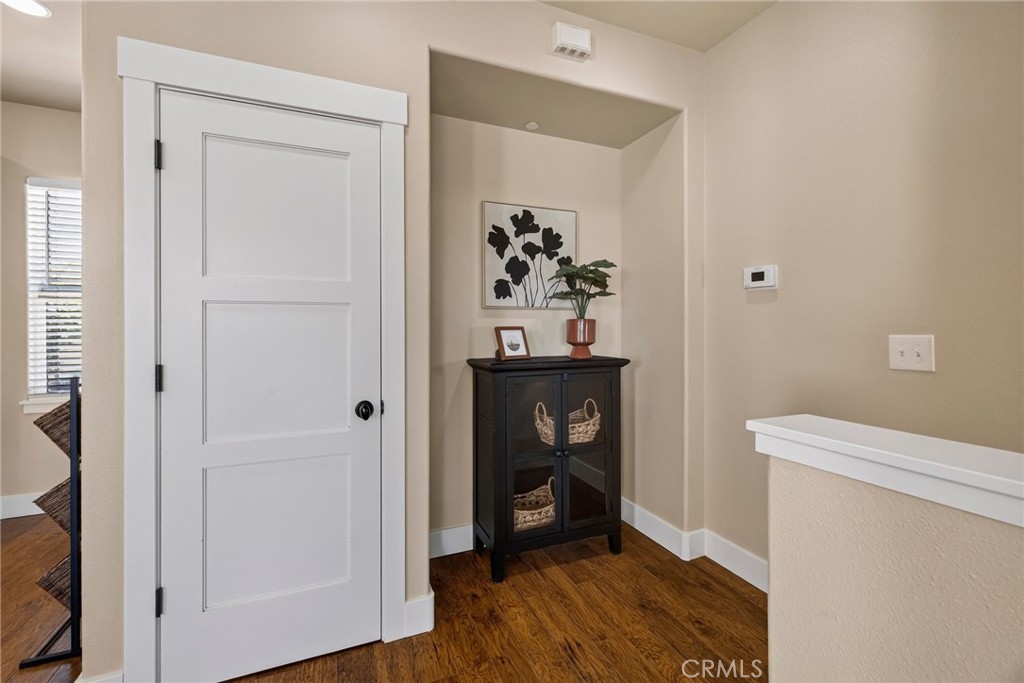 2218 Hutchinson Property Photo 9