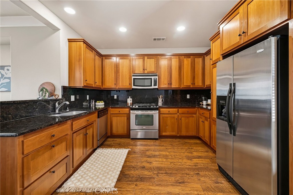 2218 Hutchinson Property Photo 11