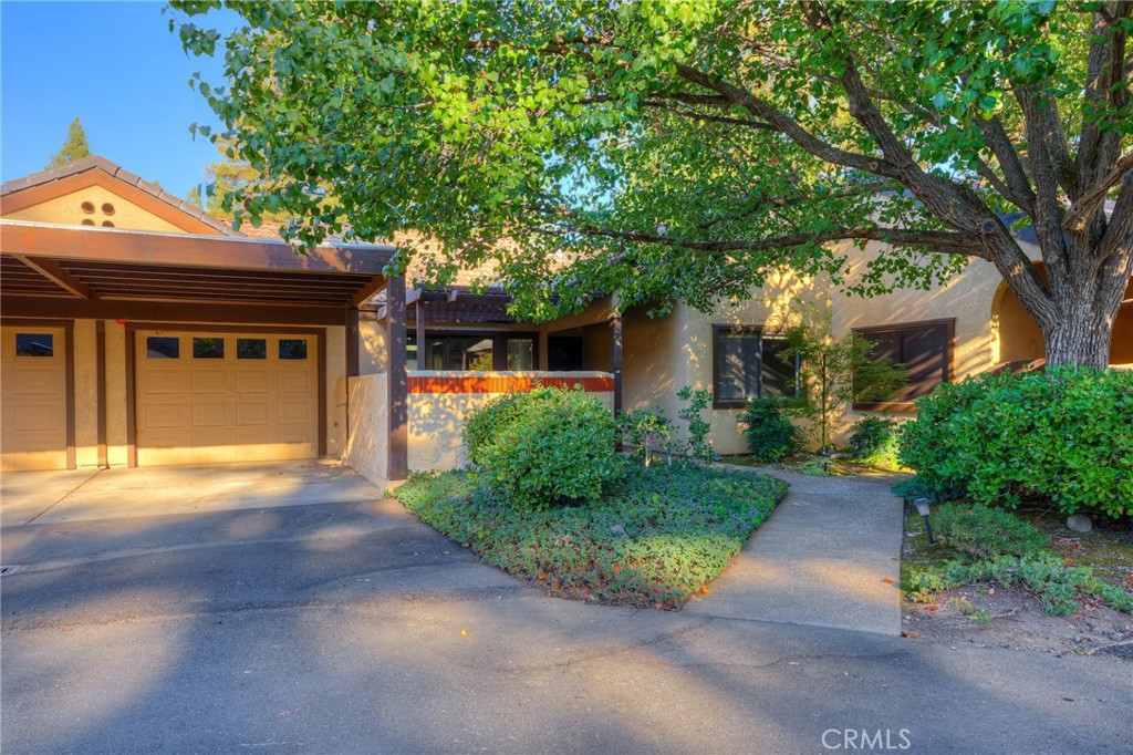 6 Casa Del Lago Property Photo 1