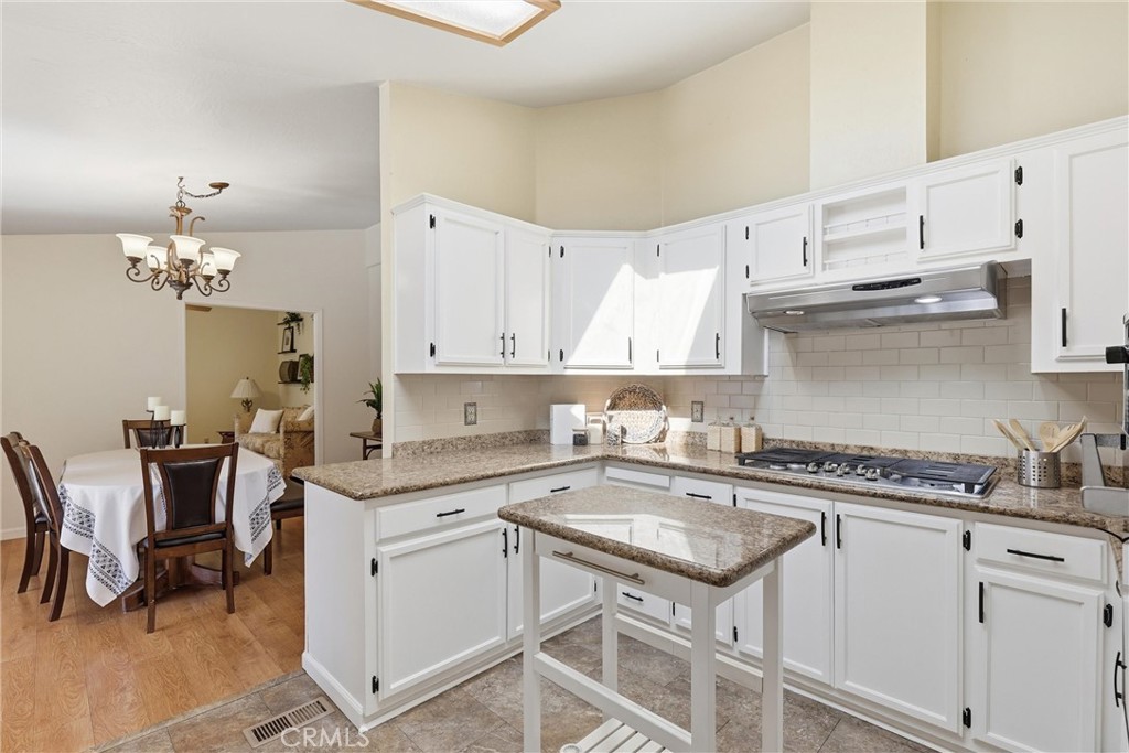 2050 Springfield 225 Property Photo 14