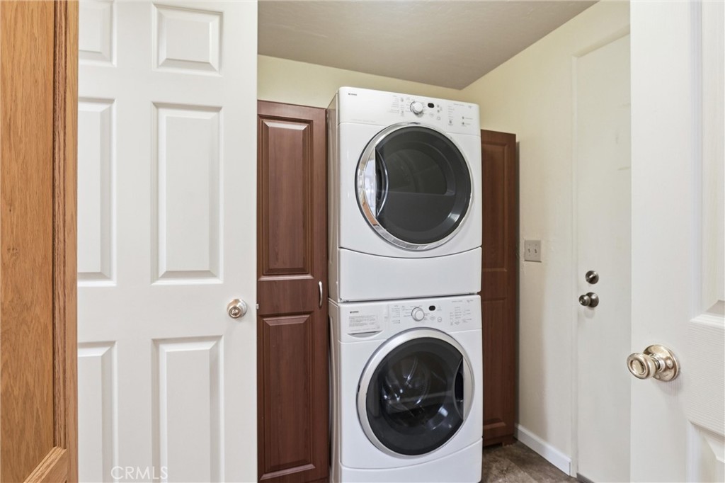 2050 Springfield 225 Property Photo 27