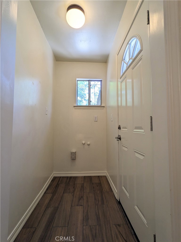 131 W 3rd Property Photo 30