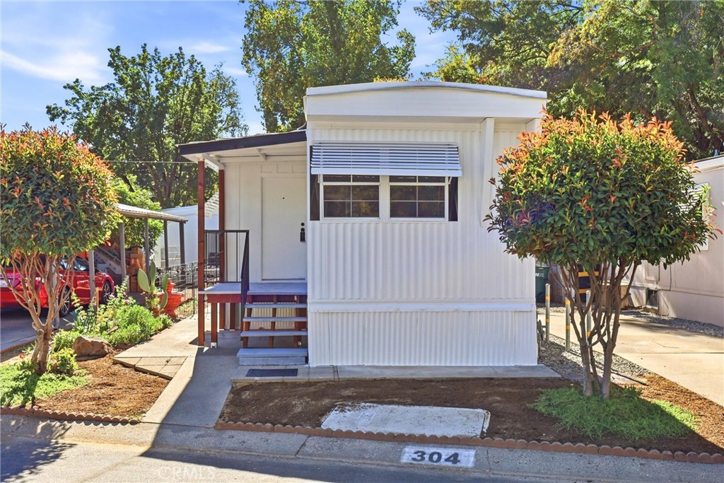567 E Lassen Ave. 304 Property Photo 14