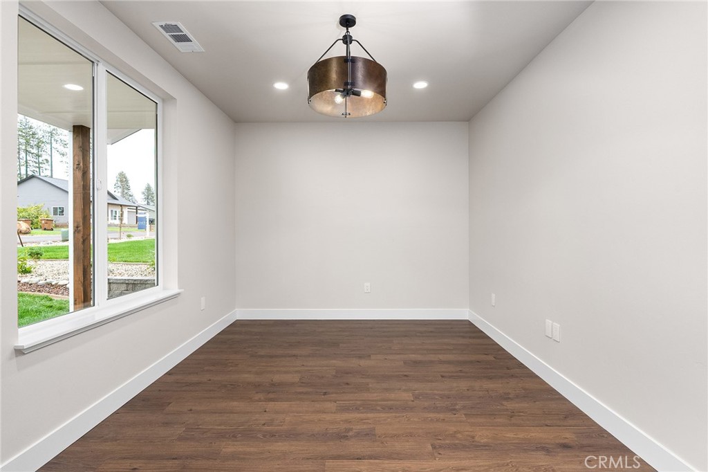 722 Madrone Way Property Photo 13