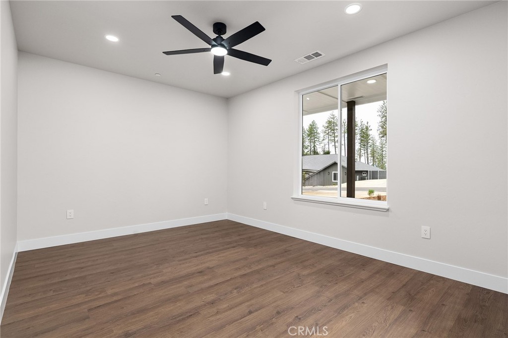 722 Madrone Way Property Photo 17