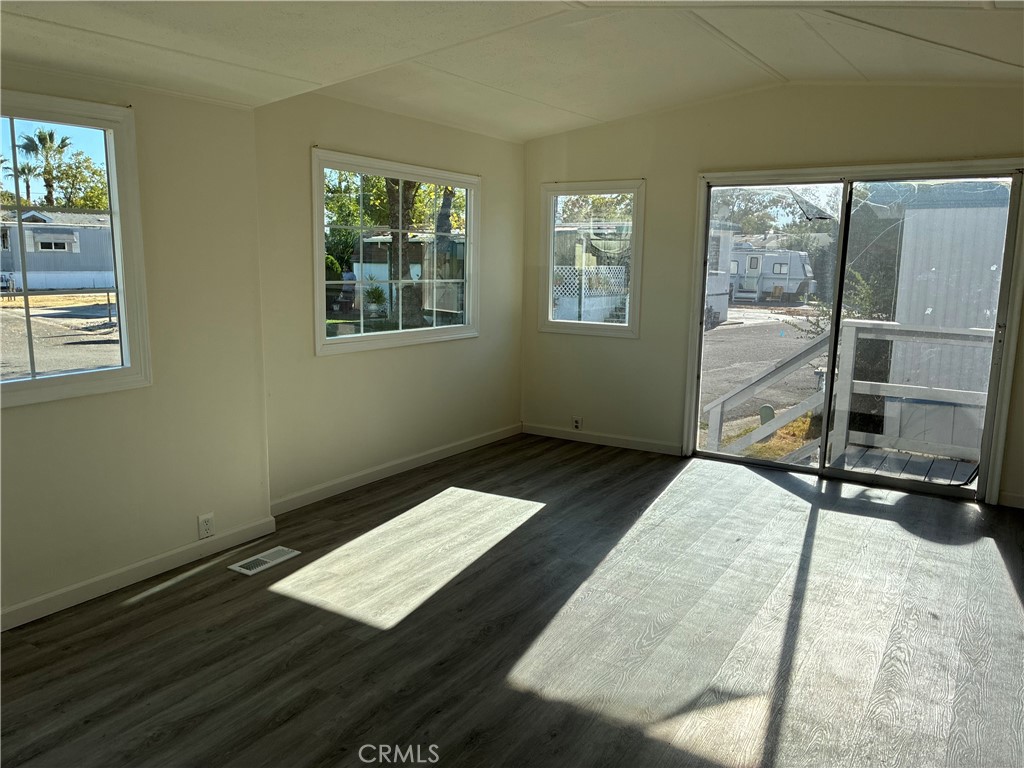 3440 Fulton Ave 75 Property Photo 10