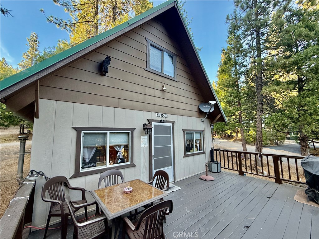 18961 Husky Way Property Photo 5