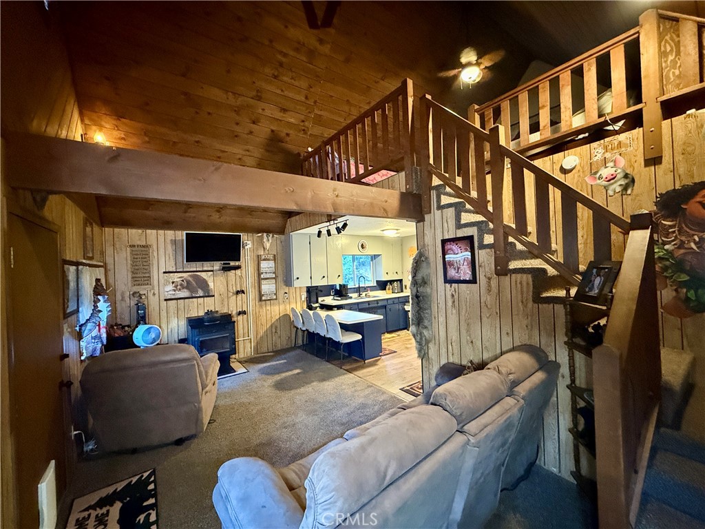 18961 Husky Way Property Photo 12