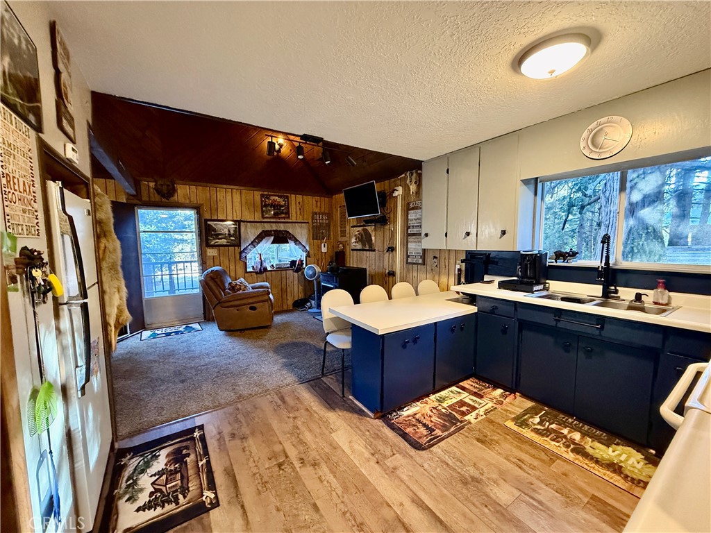 18961 Husky Way Property Photo 14