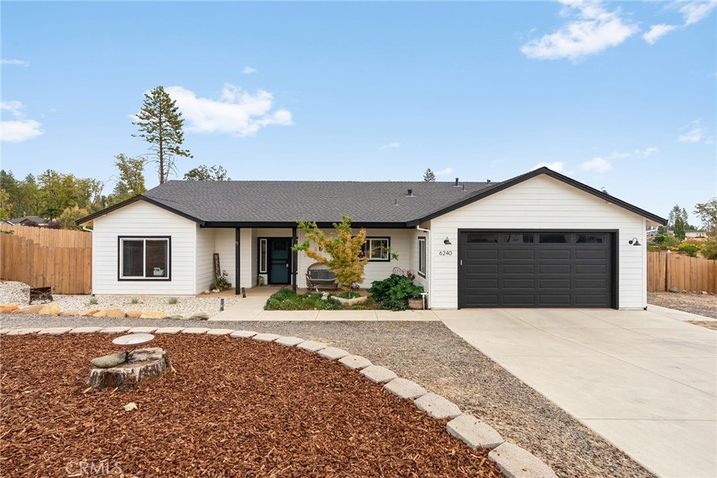 6240 Wall Lane Property Photo 1