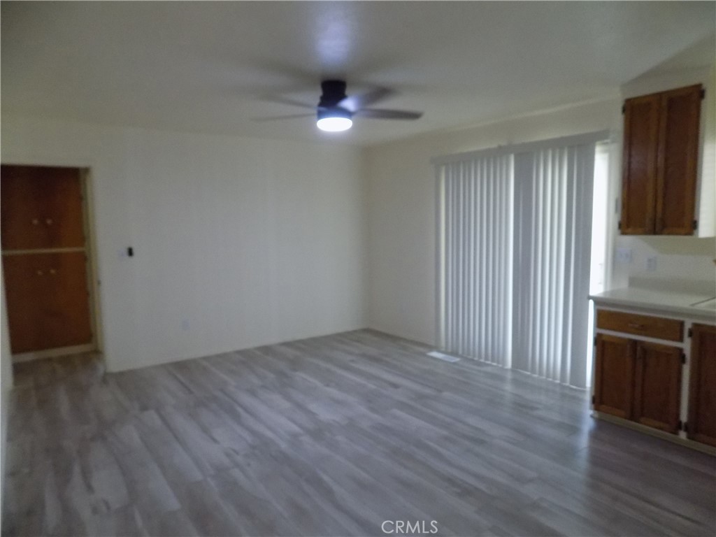 2615 Burnap Avenue Property Photo 4