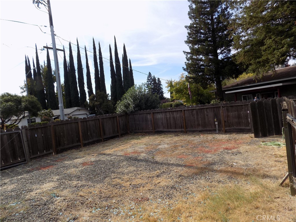 2615 Burnap Avenue Property Photo 14