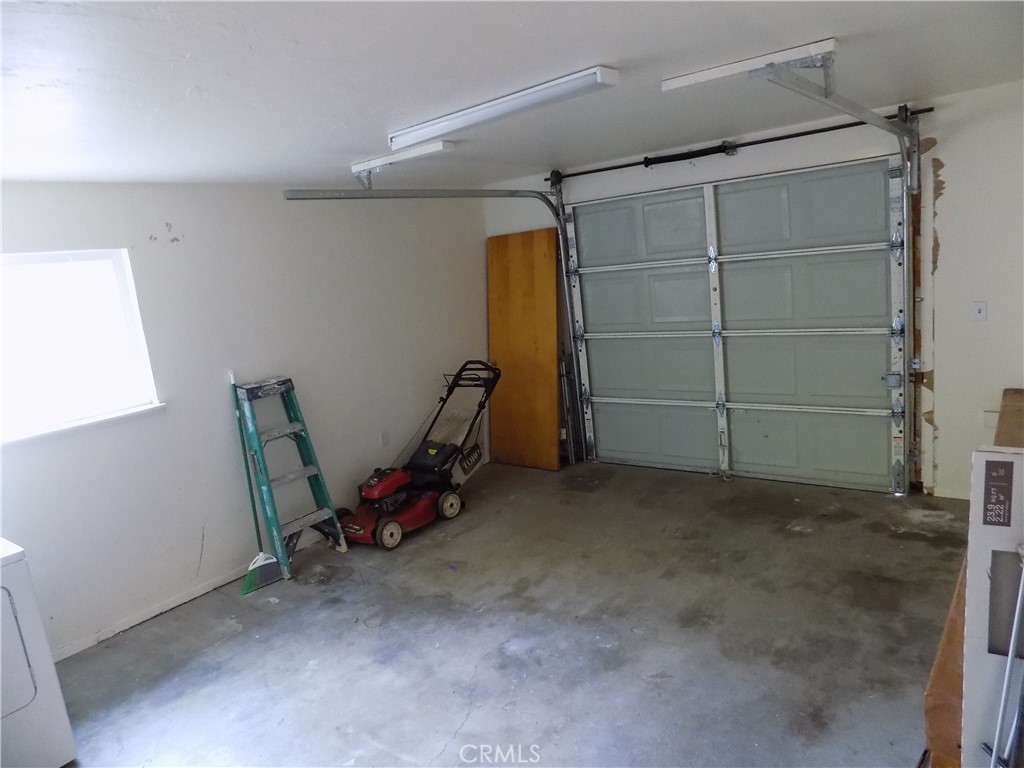 2615 Burnap Avenue Property Photo 17