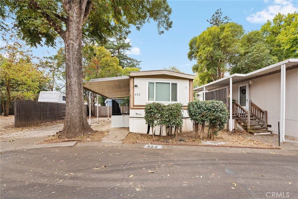 567 E Lassen Avenue 322 Property Photo 2
