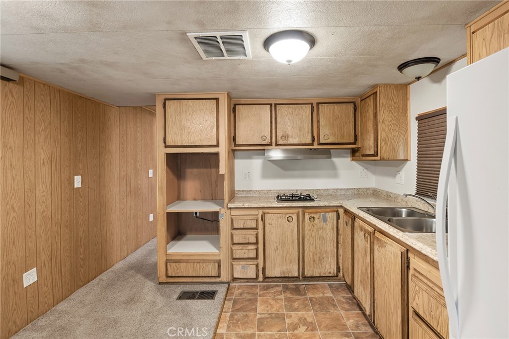 567 E Lassen Avenue 322 Property Photo 12