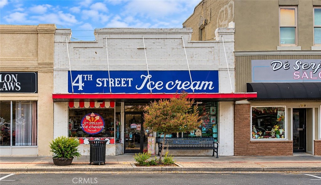 712 4th Street Property Photo 1
