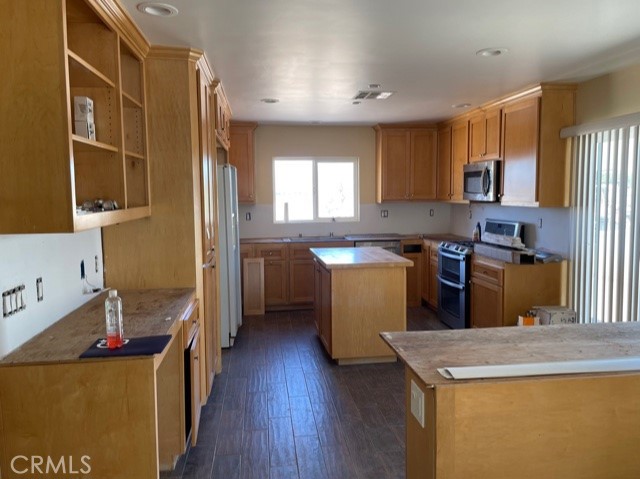 10645 E Avenue R12 Property Photo 4