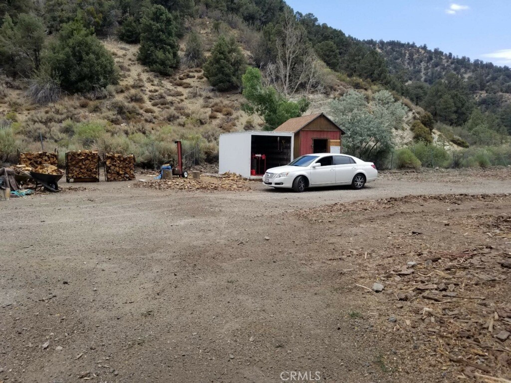 1202 N Hwy 2 Property Photo 9