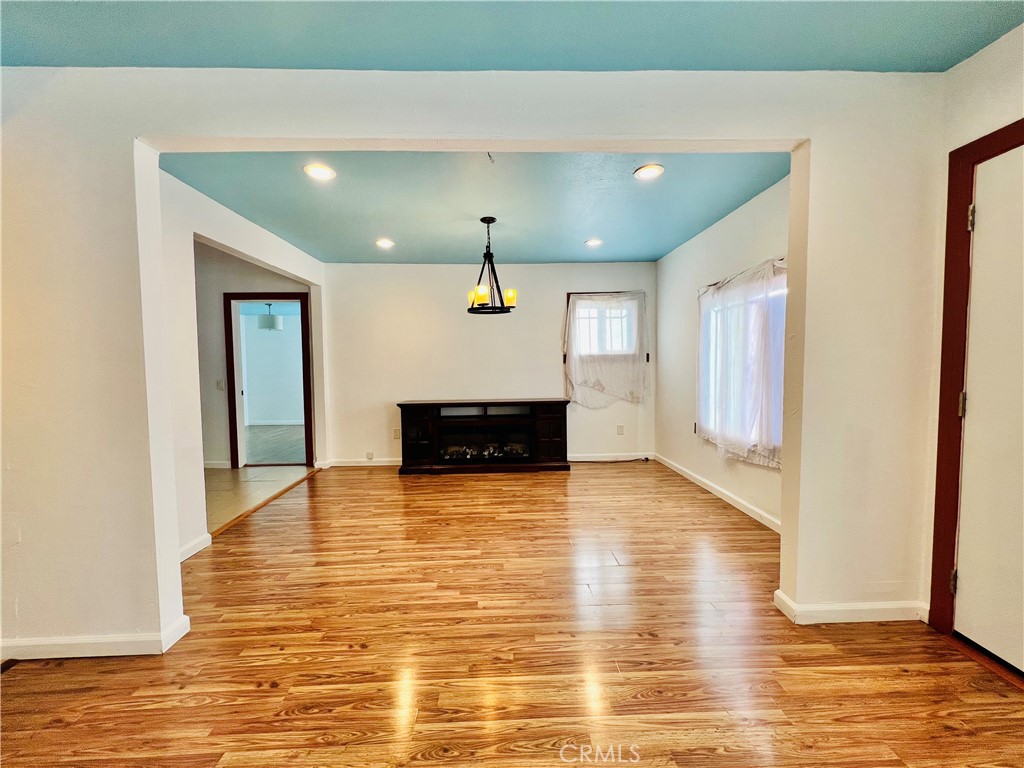 1309 E 55th Street Property Photo 1
