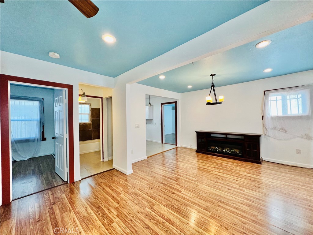 1309 E 55th Street Property Photo 7