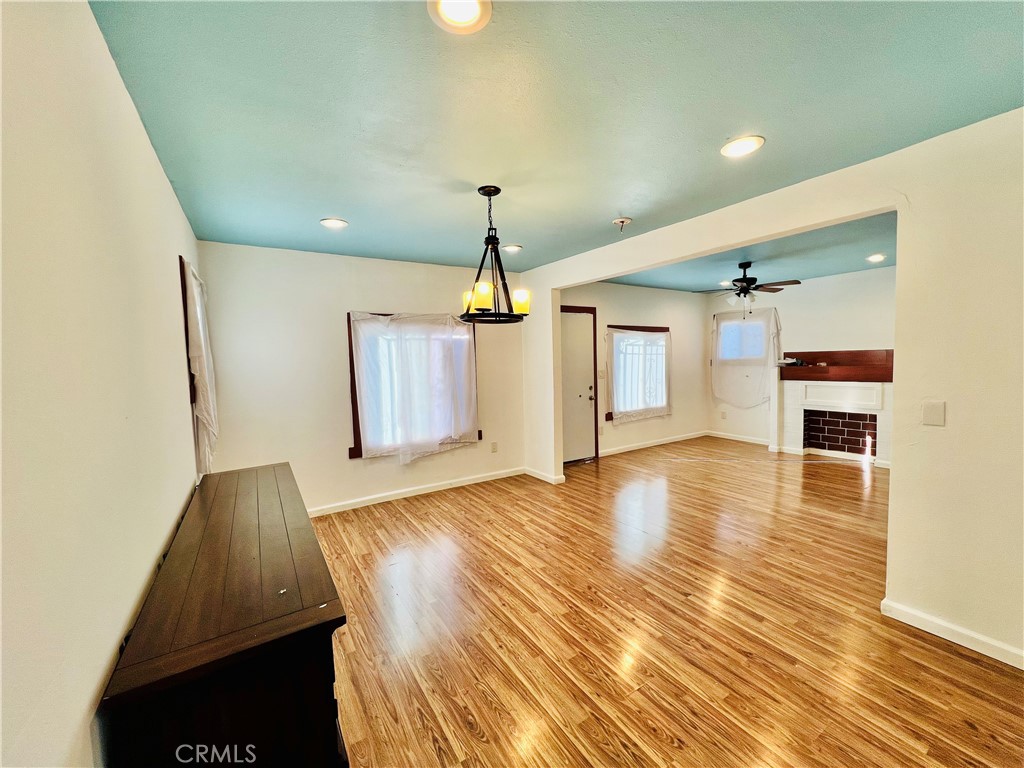 1309 E 55th Street Property Photo 8
