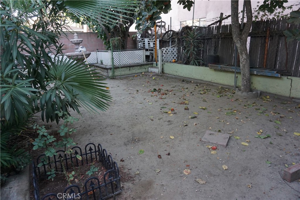 8354 La Villa Street Property Photo 5