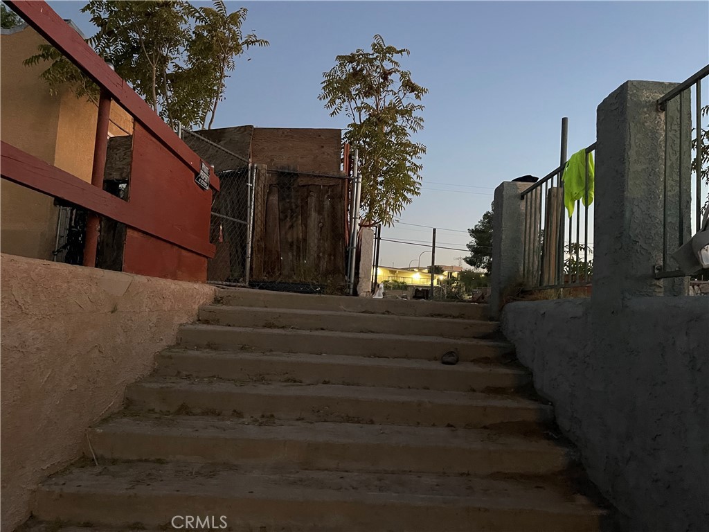 226 E Fredricks Street Property Photo 34