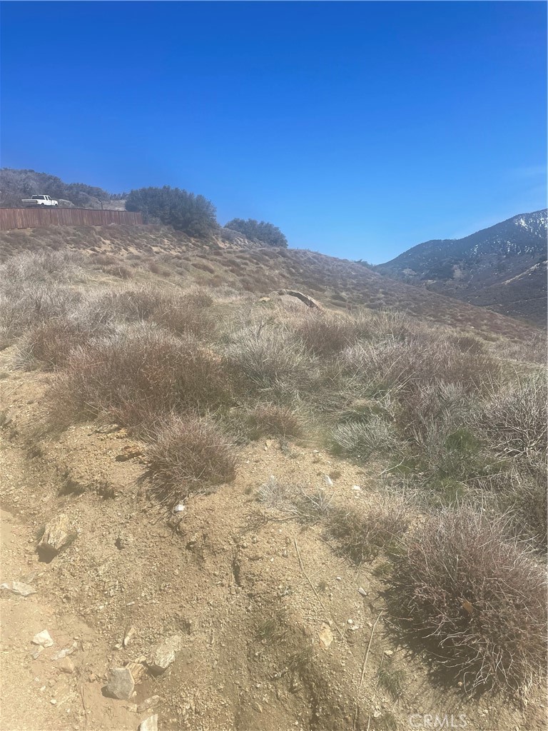 17450 Matterhorn Drive Property Photo 3