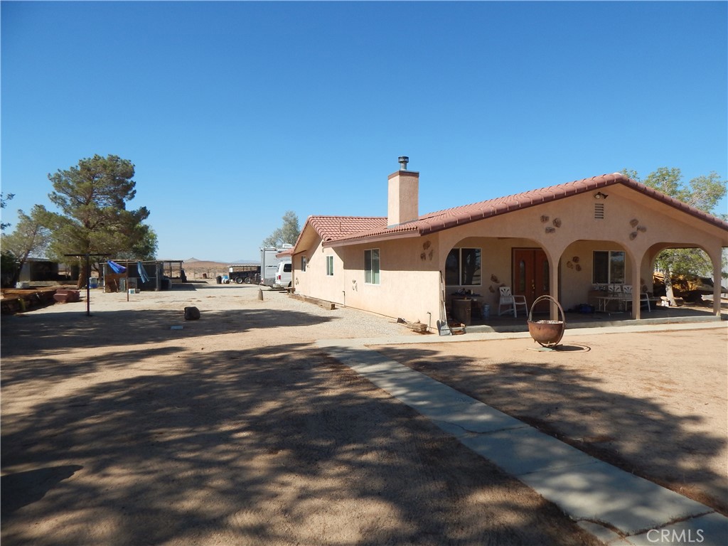 14637 Castle Butte Road Property Photo 4
