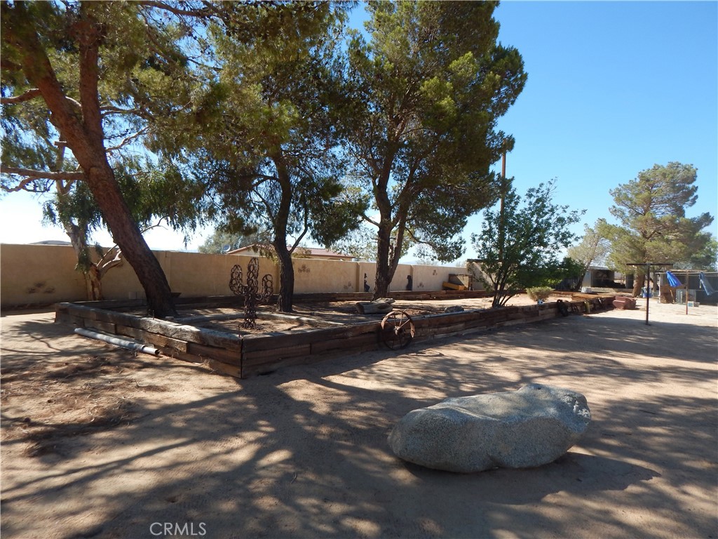 14637 Castle Butte Road Property Photo 6