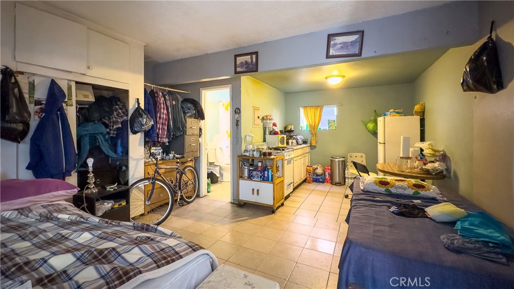 1837 Beloit Avenue Property Photo 28