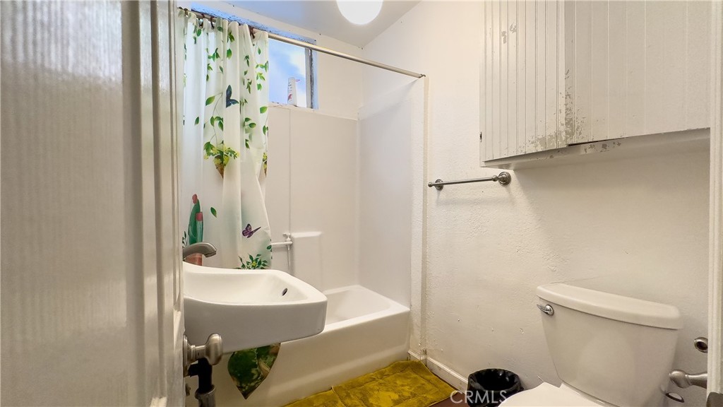 1837 Beloit Avenue Property Photo 33