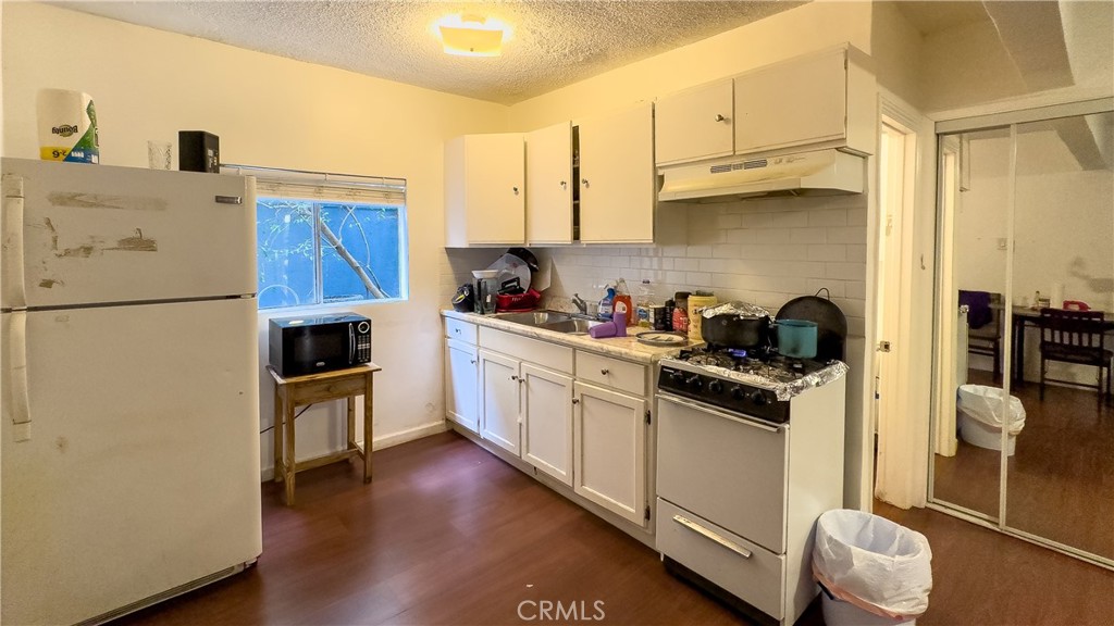 1837 Beloit Avenue Property Photo 36