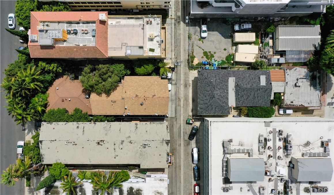 1837 Beloit Avenue Property Photo 6