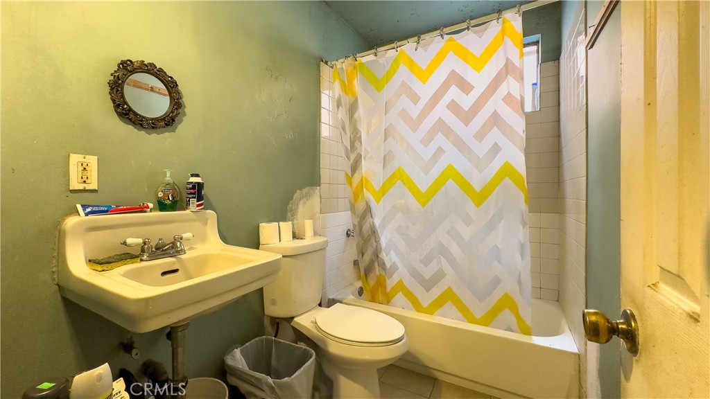 1837 Beloit Avenue Property Photo 27