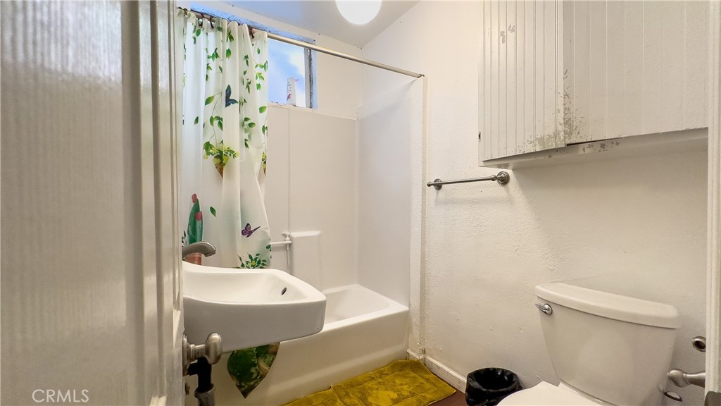 1837 Beloit Avenue Property Photo 33