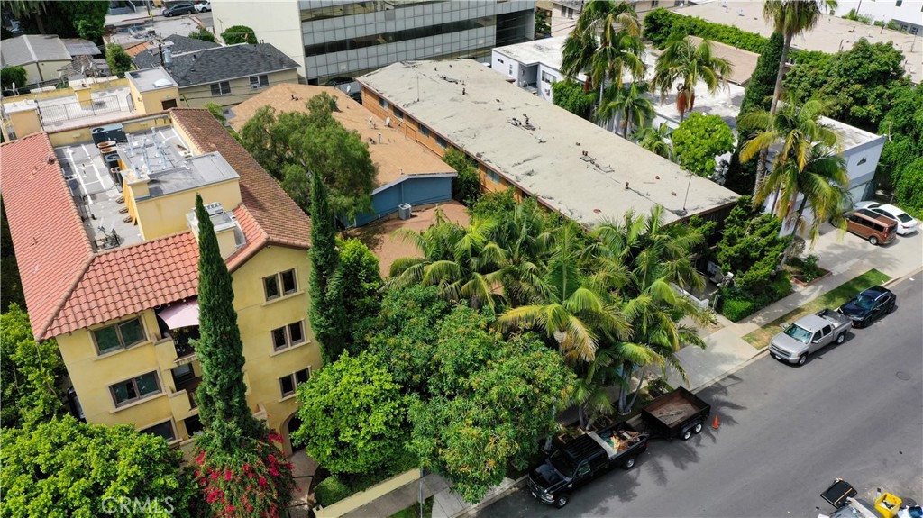 1837 Beloit Avenue Property Photo 43