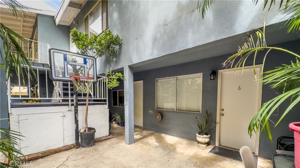 1837 Beloit Avenue Property Photo 44